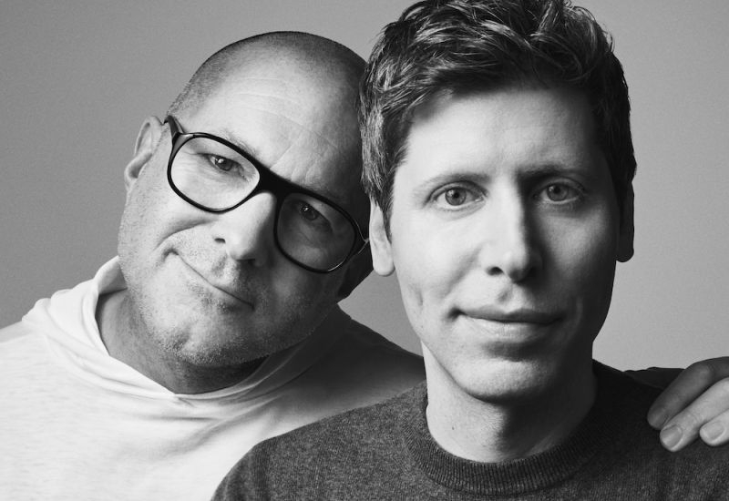 프로젝트 아이아이 가젯 조니 아이브는 법적 금지로 인해 브랜드 io를 잃었습니다