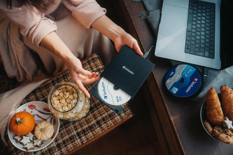 I‑O Data와 Verbatim은 블루레이 드라이브 및 디스크 생산을 계속할 것을 보장합니다