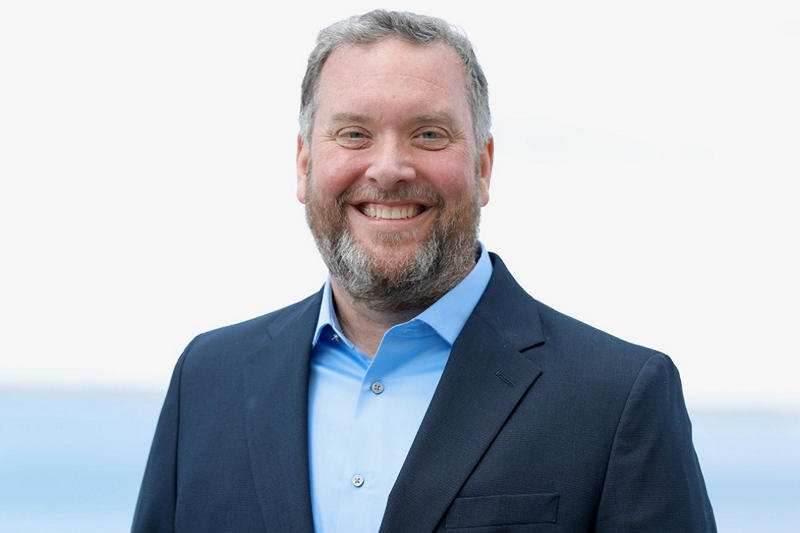 퀄컴이 인텔 파운드리의 반도체 제조 책임자를 영입했다.