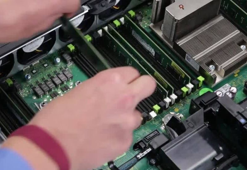 다섯 년 동안 델 부서장에 따르면 AI 문서 증가로 인해 메모리 수요가 600배 이상 늘어날 것입니다