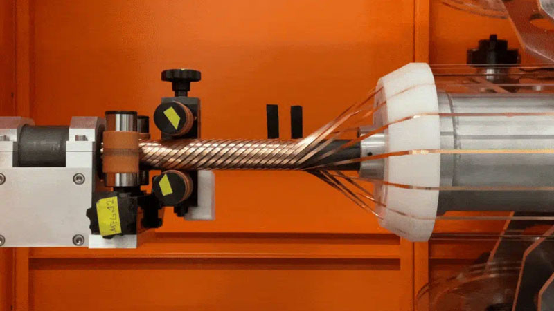 인공지능은 초전도체 발전을 가속화할 것이지만 실제 기술적 도약으로 이어지지는 않을 것이며, 예상되는 장소에서도 그렇습니다