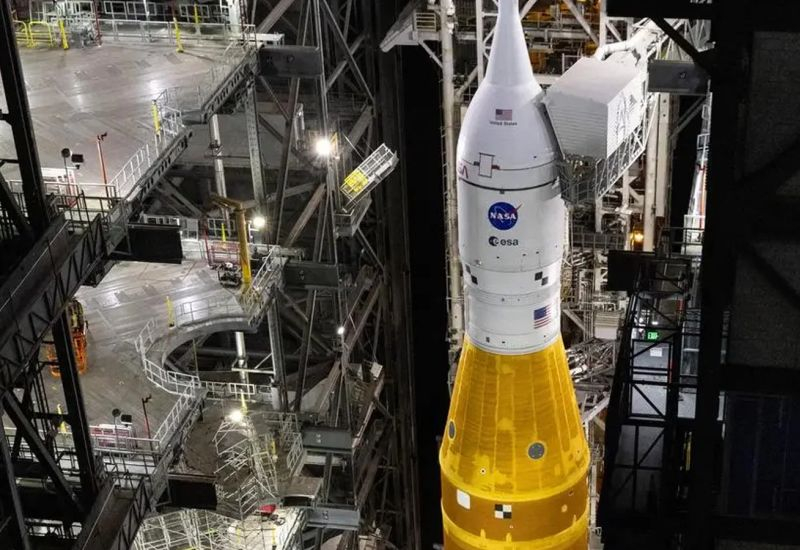 NASA는 4월 1일에 아르테미스 II 달 탐사 미션 발사를 계획했지만, 이름에 "네슈토치노 데라"라는 말장난을 사용했다.