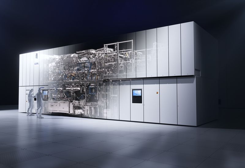 ASML은 내년에 이미 트랜지스터 크기가 1.4nm 이하인 칩을 생산하기 위해 High‑NA EUV 기술의 광범위한 적용을 계획하고 있습니다