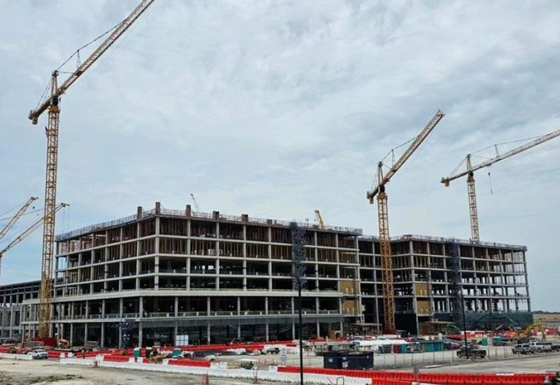 삼성은 텍사스에 두 번째 공장을 열어 고급형 마이크로칩을 생산할 계획입니다