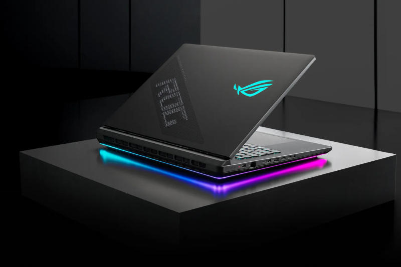 아수스 ROG 스트릭 SCAR 18이 최대 320 와트를 소비하는 플래그십 게이밍 노트북으로 데뷔합니다