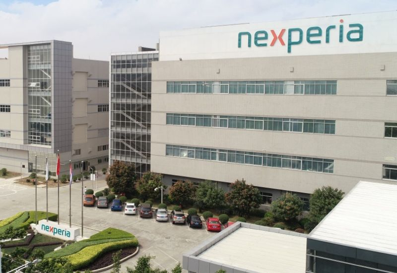 위드테크는 중국에서 니엑스피리아에게 법정에서 11억 8천만 달러를 지급하도록 요구하고 있다.