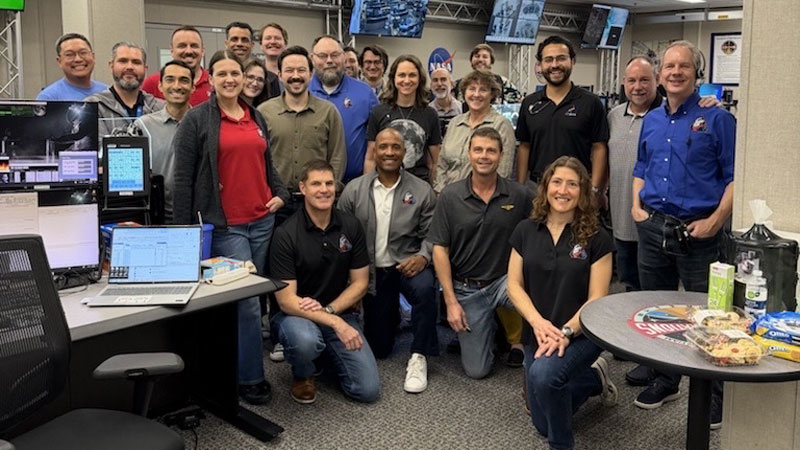 NASA는 유인 달 탐사 임무의 가장 가까운 일정으로 3월 6일을 정했습니다