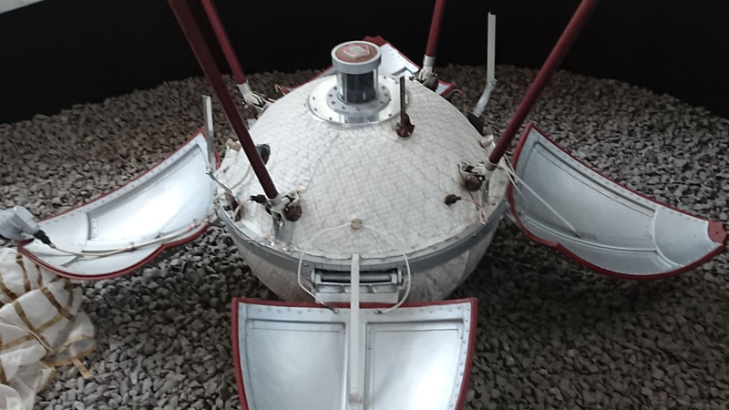 60년 전, "루나-9"가 처음으로 달에 부드럽게 착륙했으며 오늘날 과학자들은 다시 찾으려 하고 있다