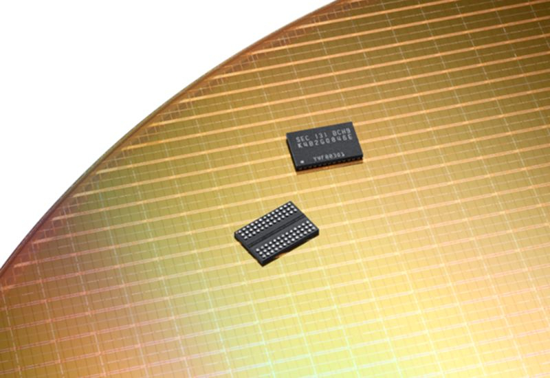 AI는 메모리 시장 성장을 가속화하여 기존 칩 제조업체를 거의 2½배의 수익으로 능가할 정도로 만들었습니다