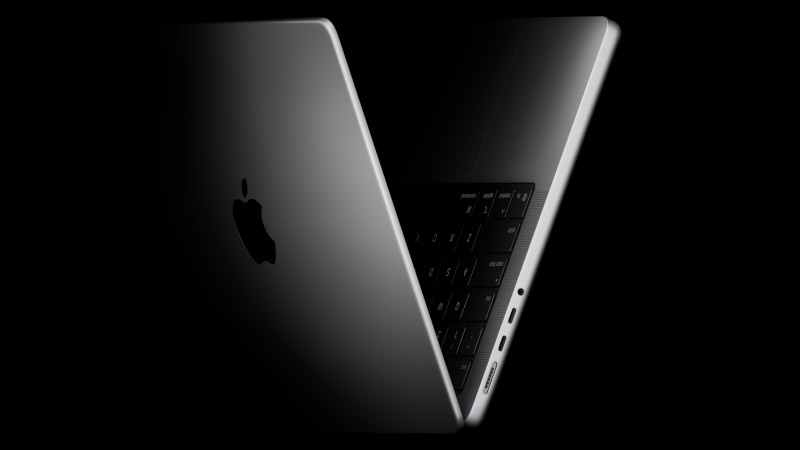 애플은 RAM 및 SSD 저장장치 부족으로 인해 M6 칩이 장착된 MacBook Pro 출시를 2027년 초까지 연기했습니다