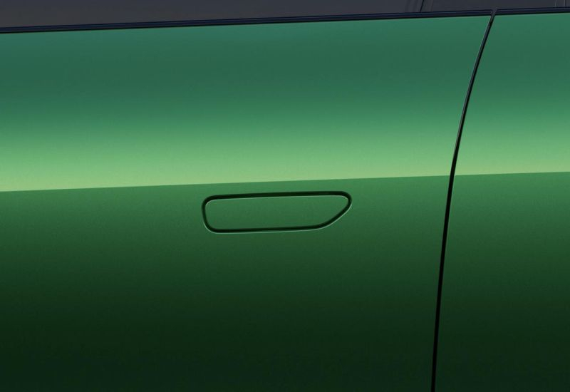 화재 이후 Xiaomi SU7 Ultra의 문이 전자 잠금장치 고장으로 인해 닫히지 못했습니다. 수사기관은 이를 보고했습니다