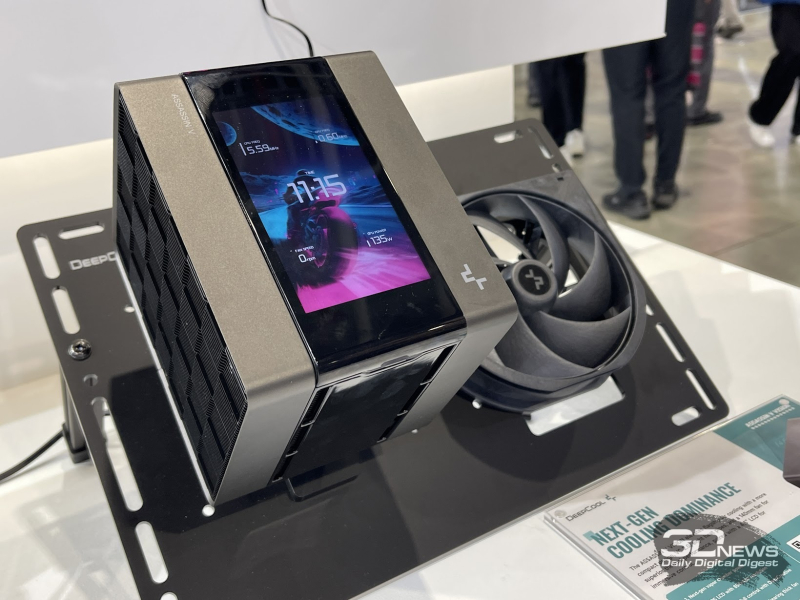 DeepCool이 Computex 2026에서 무선 팬, 내장 화면이 있는 쿨러 및 최대 3200W의 전원 공급 장치를 선보입니다