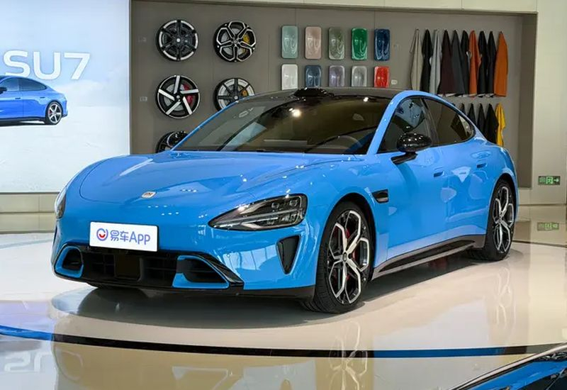 샤오미 SU7은 디자인 업데이트 후 새롭게 보이며 최대 주행 거리 902km를 약속합니다