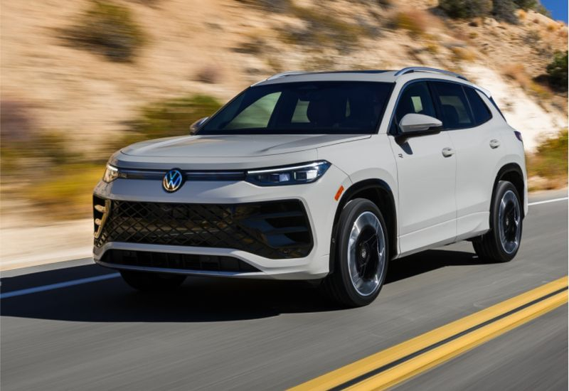 폭스바겐이 배터리 모듈 문제로 약 10만 대의 전기차를 리콜합니다