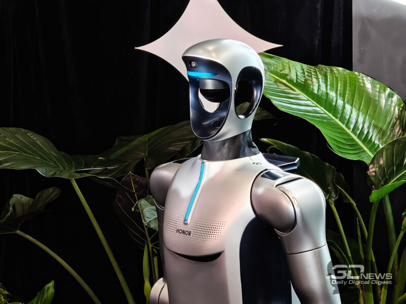 존은 첫 번째 로봇을 선보였으며, 이 로봇은 댄스를 추고 백플립을 수행합니다